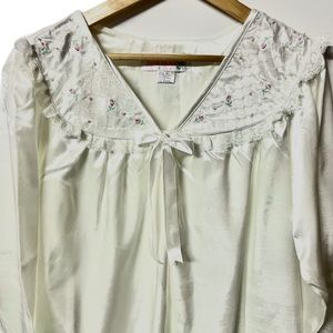 MoonDance silky brushed flannel long lace trim long sleeve V neckline #3H